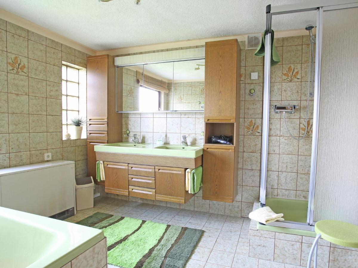 Apartment With Terrace And Pool In The Garden Pracht Exterior photo